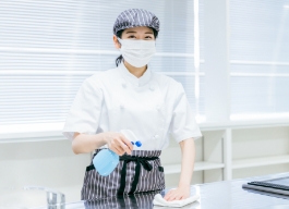 調理場の清掃写真